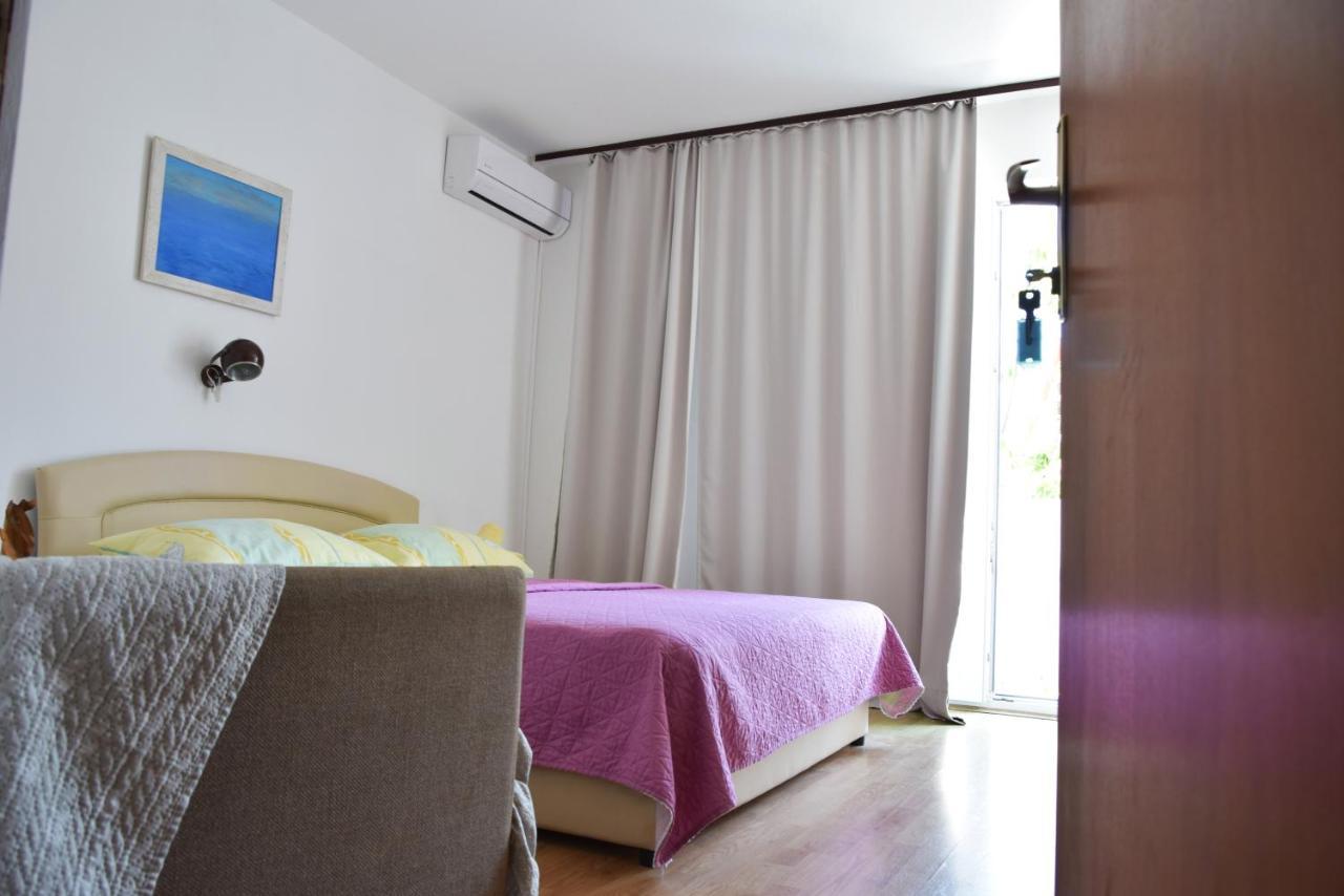Guest House Tina Rab Town Luaran gambar